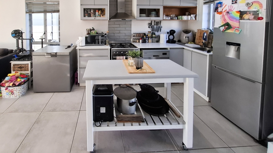 3 Bedroom Property for Sale in Langeberg Heights Western Cape
